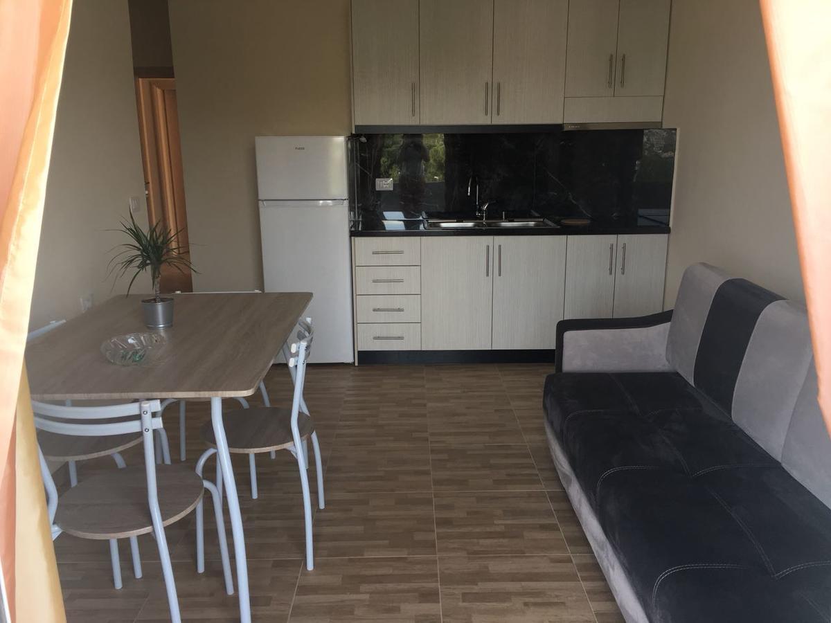 Ago Apartamento Sarandë