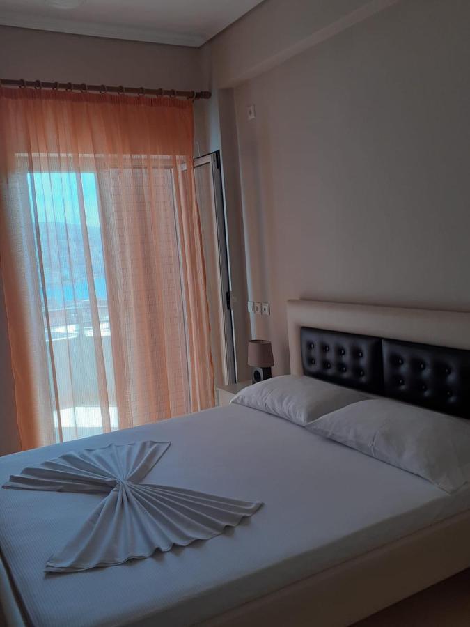 Ago * Sarandë